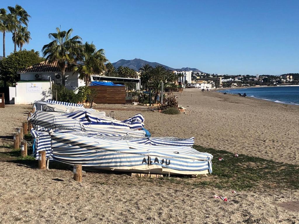 La Cala Beach Home - Beachfront Few Steps Away From Sandy Beach Ла-Кала-де-Михас Экстерьер фото